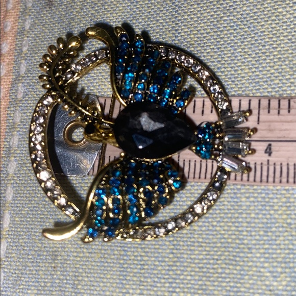 New Blue Diamanté Flying Bird Antique Gold Tone Zinc Alloy Broach - Picture 5 of 5